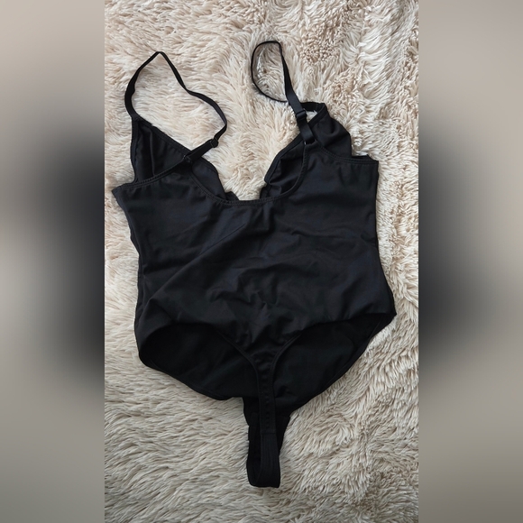 Deep V-Neck Low Back Sculpting Thong Bodysuit #957 NWOT - Picture 10 of 11